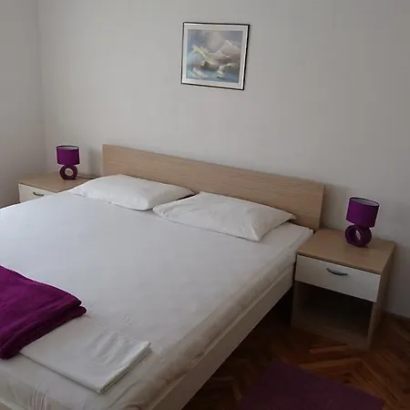 Anastazija *
