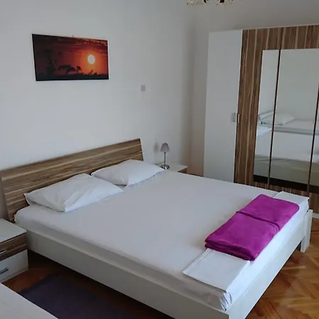 Apartment Anastazija Pag Town