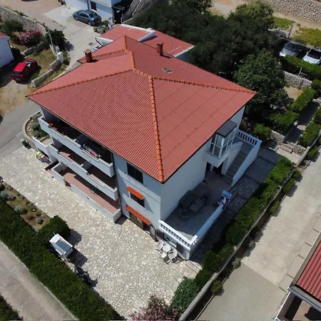 Anastazija Apartment *