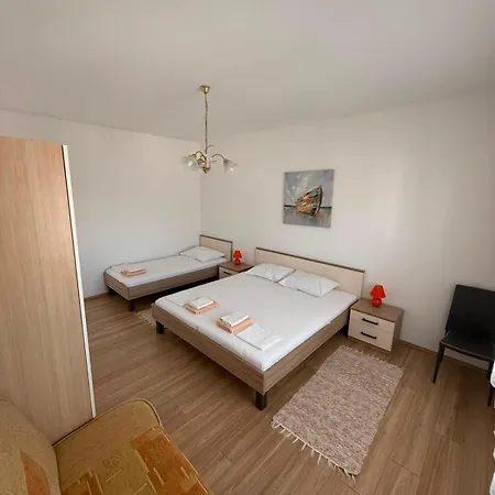 Apartment Anastazija *