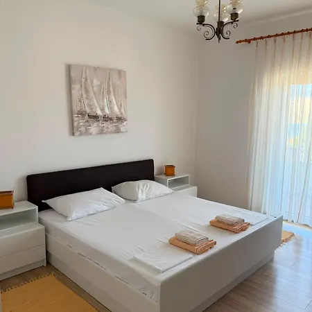 Anastazija Apartment *