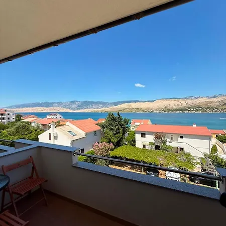 Anastazija Apartment *